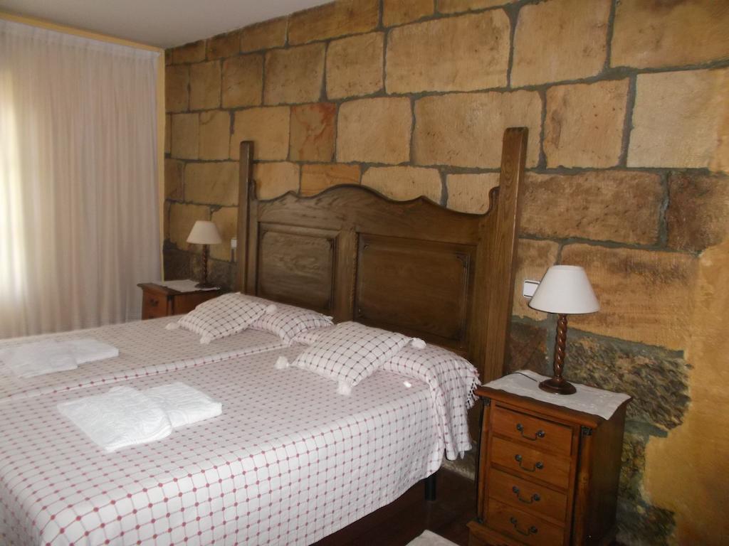 Hotel Rural El Rincon De Gadea Santa Gadea  Room photo
